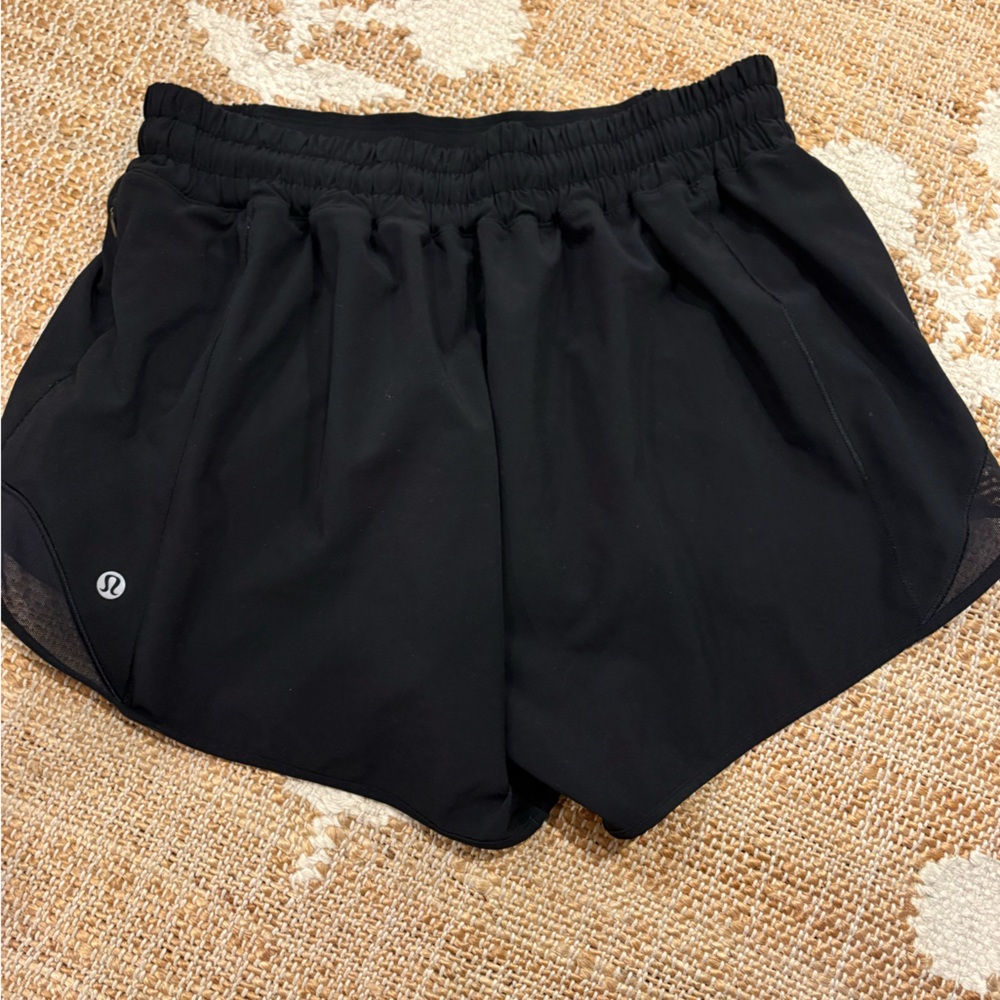 lululemon athletica hotty hot 4in Black Athletic Shorts